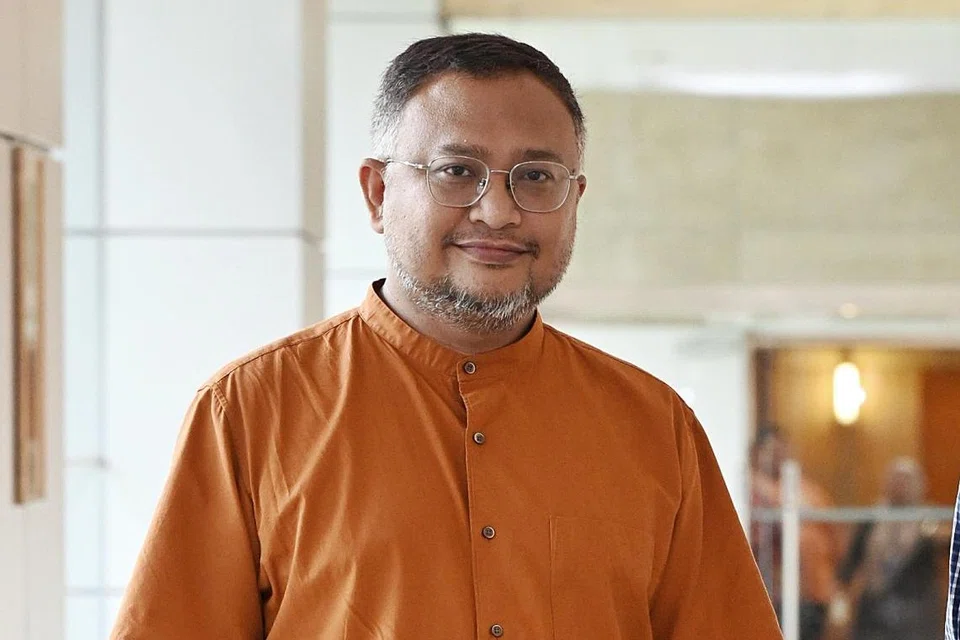 Penggiat masyarakat, Encik Imran Mohd Taib