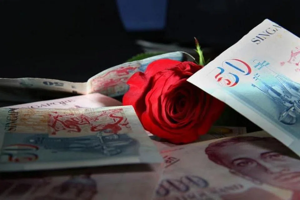 Foto hiasan mengenai penipuan cinta Internet