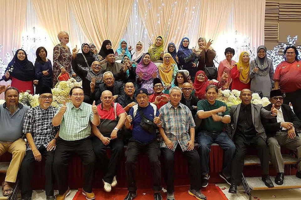 sajian arab: menurut cef syed mohammad hafiz, beliau telah menerima sehingga 11 tempahan bagi set bahu anak kambing panggang berharga $95 setiap satu, bagi rumah terbuka hari raya hujung minggu ini. - foto cef syed mohammad hafiz syed alwee alsree