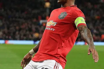 SELAMAT TINGGAL: Pemain Manchester United Ashley Young akan tinggalkan Liga Perdana England untuk beraksi di Liga Serie A bersama Inter Milan. - Foto AFP