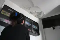 Menteri Negara Kanan (Pembangunan Negara), Cik Sim Ann, berkata adalah penting bagi majlis bandaran membina kepakaran dalam menangani kes resapan air di dinding luar.