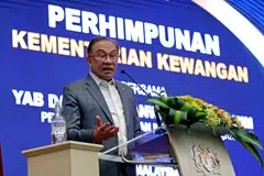 Perdana Menteri Malaysia, Datuk Seri Anwar Ibrahim, ketika berucap pada Majlis Perhimpunan Bulanan Kementerian Kewangan bersama Perdana Menteri yang juga Menteri Kewangan bagi Bulan Oktober 2025 pada 15 Oktober.