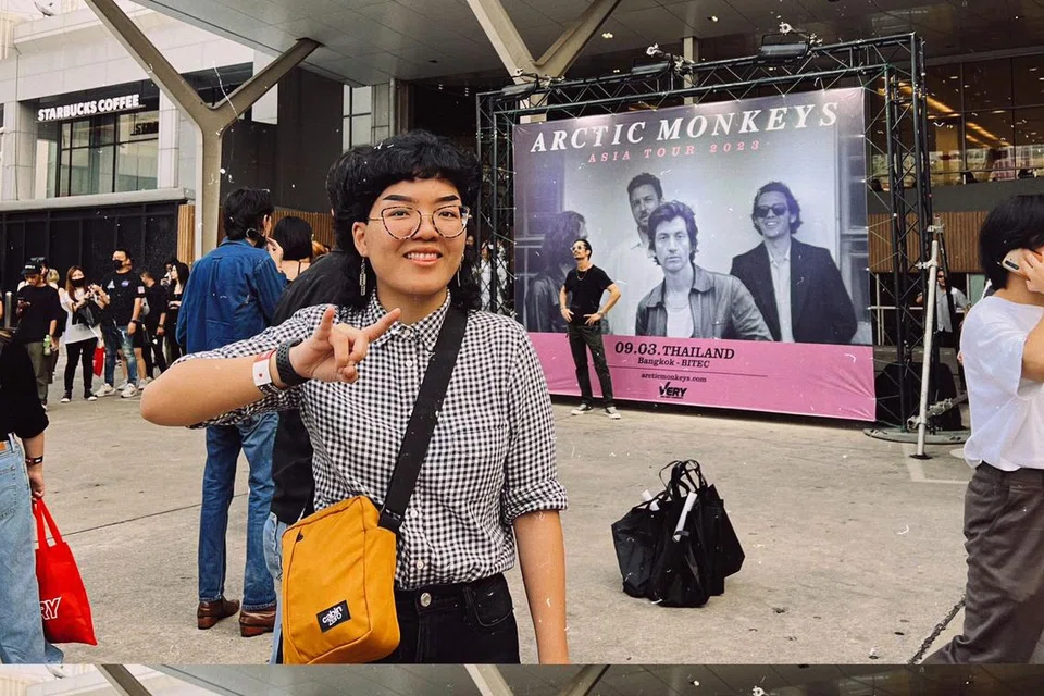 Cik Puteri Nur’ainn Ramlee, Arctic Monkeys di Thailand.