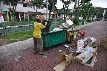 Covid-19: Pertubuhan dinasihatkan bayar penyedia khidmat pengurusan sampah sewajarnya