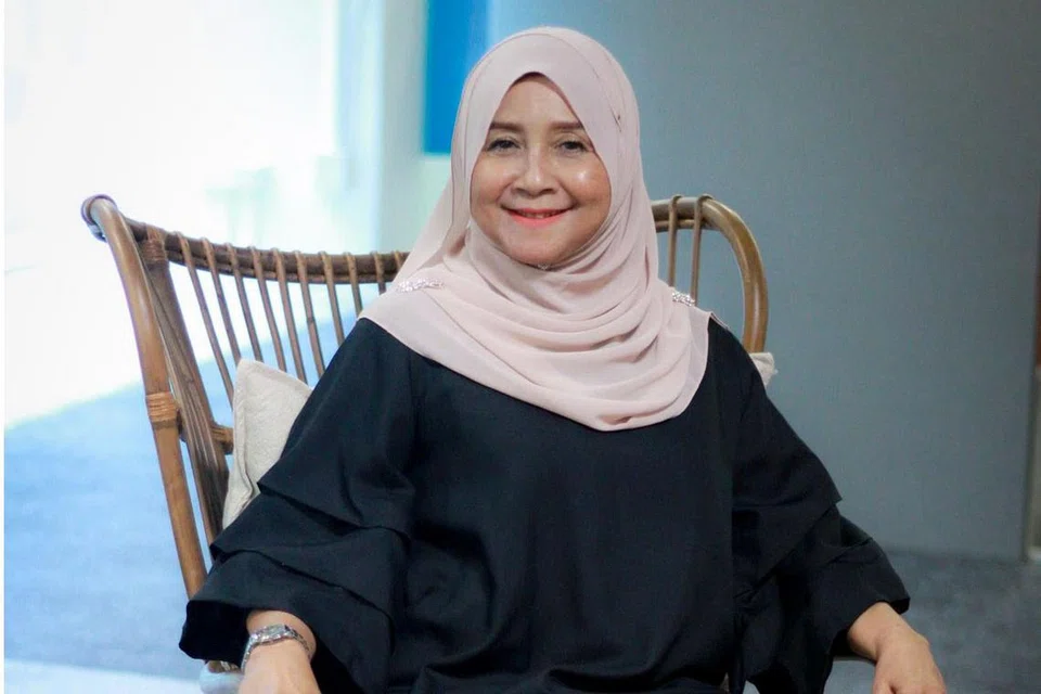 Junainah M. Amin.