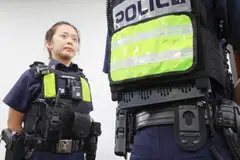 Polis, S’pura, vest, kurangi suhu badan