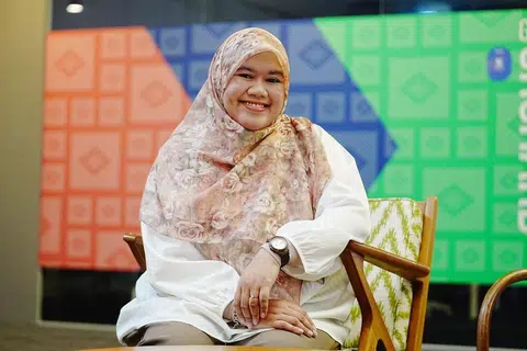 Menurut pekerja sosial kanan PPIS, Cik Suhaili Saad, terdapat pelbagai faktor yang mempengaruhi keputusan tersebut termasuk pengalaman hidup, keadaan kewangan serta kesediaan emosi dan mental seseorang.