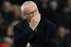 TERIMA PADAHNYA: Rentetan beberapa keputusan mengecewakan Leicester City termasuk lima kekalahan liga berturut-turut dan tersingkir daripada Piala FA akhirnya mendorong pihak kelab memecat pengurusnya, Claudio Ranieri. - Foto AFP