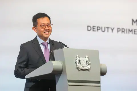 Ketua perkhidmatan awam Encik Leo Yip mengetuai panel yang mengkaji punca utama pendedahan nombor kad pengenalan (NRIC) penuh berhubung insiden portal perniagaan Bizfile.