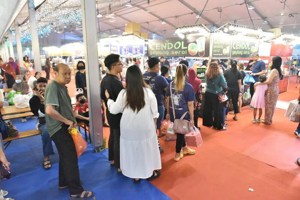 Banyak pilihan yang boleh diperolehi di Bazar Raya Utara.