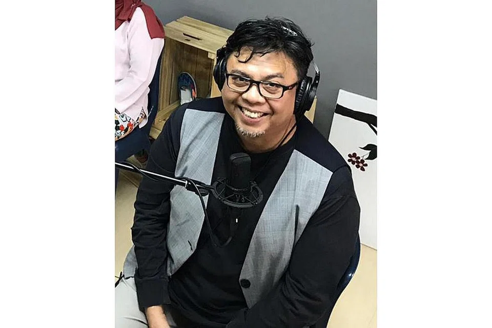 PERLU ILMU DAN DISIPLIN: Encik Suhaimi Yusof (atas) akur sesiapa pun hari ini boleh menjadi penjana kandungan, tetapi ilmu, disiplin dan matlamat yang jelas akan membezakan penjana kandungan baik daripada yang lain. - Foto PPIS