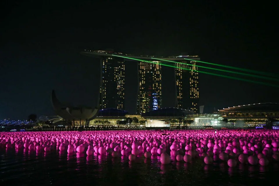 Kawasan Marina Bay semasa acara Kira Detik 2016 Singapura Marina Bay pada 31 Dis 2015.