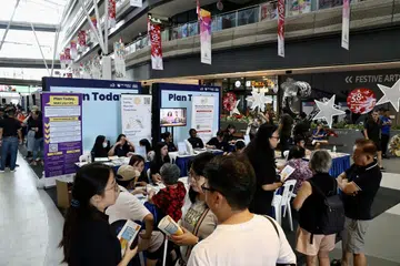 TINGKAT KESEDARAN: Kempen Pra-Perancangan 2023 diadakan di Our Tampines Hub pada Sabtu untuk meningkatkan kesedaran lebih ramai rakyat Singapura mengenai LPA dan ACP. 