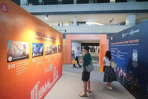 Satu acara menyambut kempen SGShare SG60 berlangsung di Pusat Beli Belah Punggol Coast pada 7 Mac.