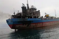 Kapal MT Layar Anggun 8 yang berdaftar di Tanzania terbakar dan hanyut pada kedudukan 5.6 batu nautika tenggara Pulau Lima, Mersing, Johor, sebelum 12 krunya diselamatkan pihak berkuasa Singapura pada 16 April.