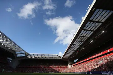 UK, diskriminasi, seksisme, prejudis, bola sepak, laporan 