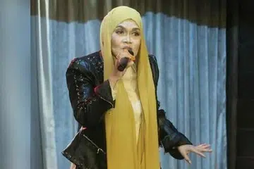 Aishah, penyanyi, konsert, The Fan Club, muzik, music, band, New Zealand