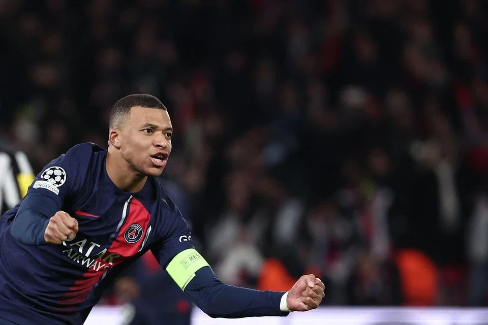 PENYERANG SENSASI: Penyerang asal Perancis dan pemain Paris Saint-Germain, Kylian Mbappe, menjaringkan tiga gol bagi Perancis dalam perlawanan akhir Piala Dunia 2022.