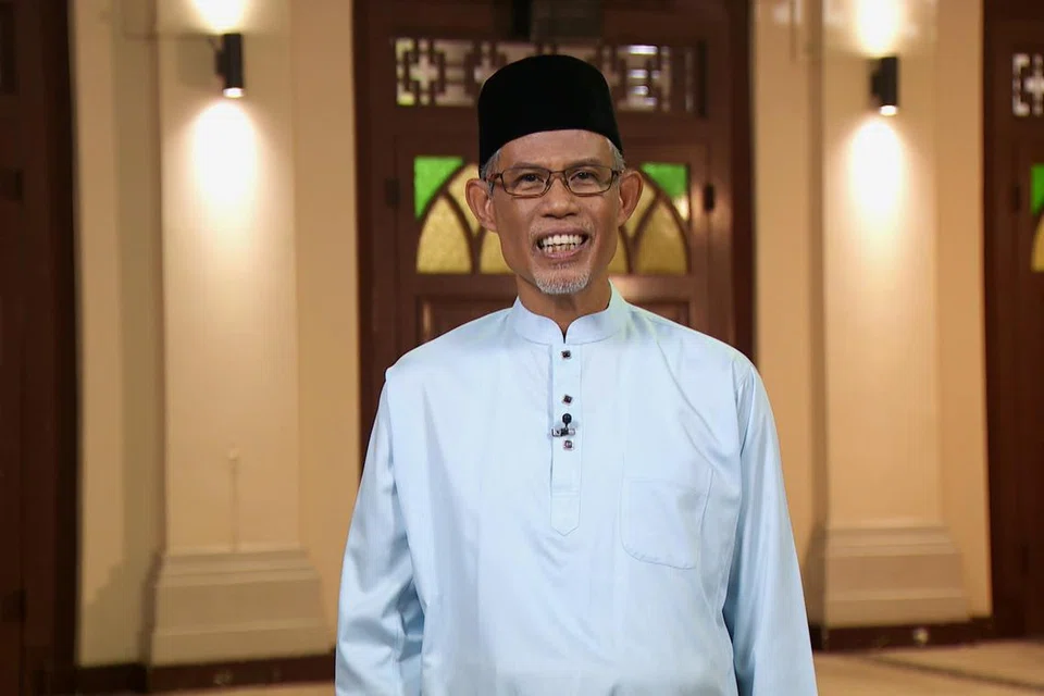 Dalam Amanat Hari Rayanya pada 9 April, Menteri Bertanggungjawab bagi Ehwal Masyarakat Islam, Encik Masagos Zulkifli Masagos Mohamad, menggesa umat Islam untuk meneruskan sifat ihsan, dermawan dan prihatin menjangkaui bulan Ramadan.