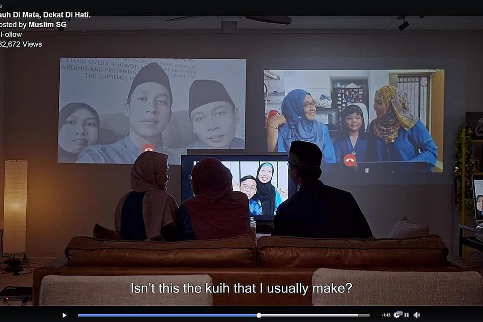 MANFAAT TEKNOLOGI: Umat Islam masih boleh berhubungan dengan sanak saudara pada Hari Raya Aidilfitri yang bakal menjelang dengan manfaatkan teknologi. - Foto MuslimSG