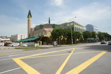 Masjid Kassim di Changi Road merupakan sebahagian daripada hartanah Wakaf Kassim. Mahkamah Tinggi baru-baru ini memutuskan bahawa pendapatan daripada hartanah wakaf ini adalah muktamad bagi kegunaan awam dan tidak boleh dituntut oleh waris berdasarkan wasiat peribadi.