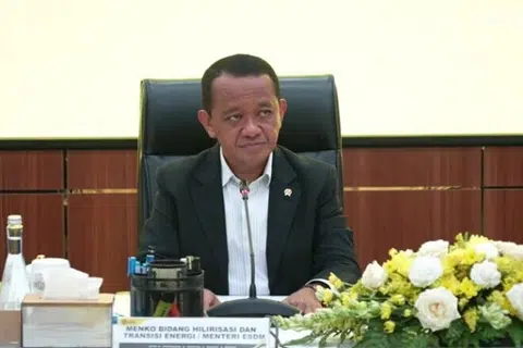 Menteri Tenaga dan Sumber Mineral Indonesia, Encik Bahlil Lahadalia, berkata pada 26 Oktober bahawa Indonesia telah mengurangkan eksport gas melalui saluran paip sebanyak 31 juta kaki padu standard sehari, atau kira-kira 8 peratus daripada 409.55 juta kaki padu standard gas yang dibekalkan melalui saluran paip dari Laut Natuna dan tanah besar Sumatera.