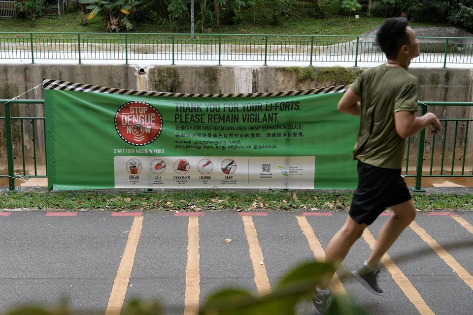 KEKAL WASPADA: Sehingga 18 Januari 2023 terdapat 82 kelompok denggi aktif, dengan 13 kelompok besar, iaitu yang mengandungi 10 atau lebih kes denggi. - 