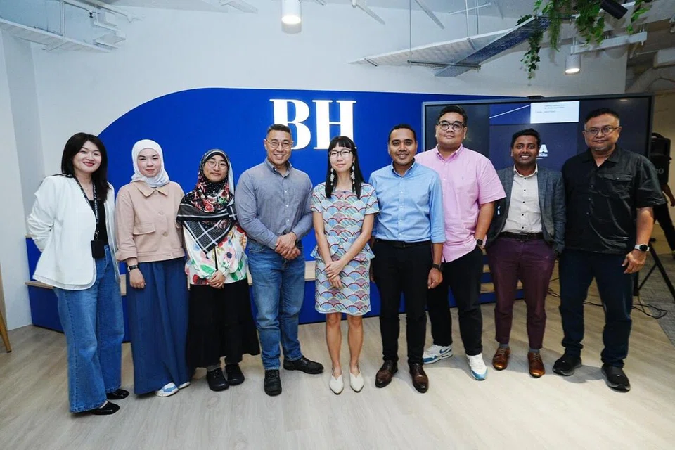 Zhulkarnain Abdul Rahim, Nazri Hadi Saparin, Siti Aisyah Nordin 