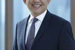 "Kumpulan Barclays telah mengongsi dengan kami bahawa pelanggan mereka amat yakin dengan keupayaan Bank of Singapore. Pembelian itu tepat pada waktunya sedang Asia-Pasifik (tidak termasuk Jepun) dijangka mengambil alih Eropah Barat sebagai rantau kedua paling kaya pada 2017." - Encik Bahren Shaari, Ketua Pegawai Eksekutif (CEO) Bank of Singapore.