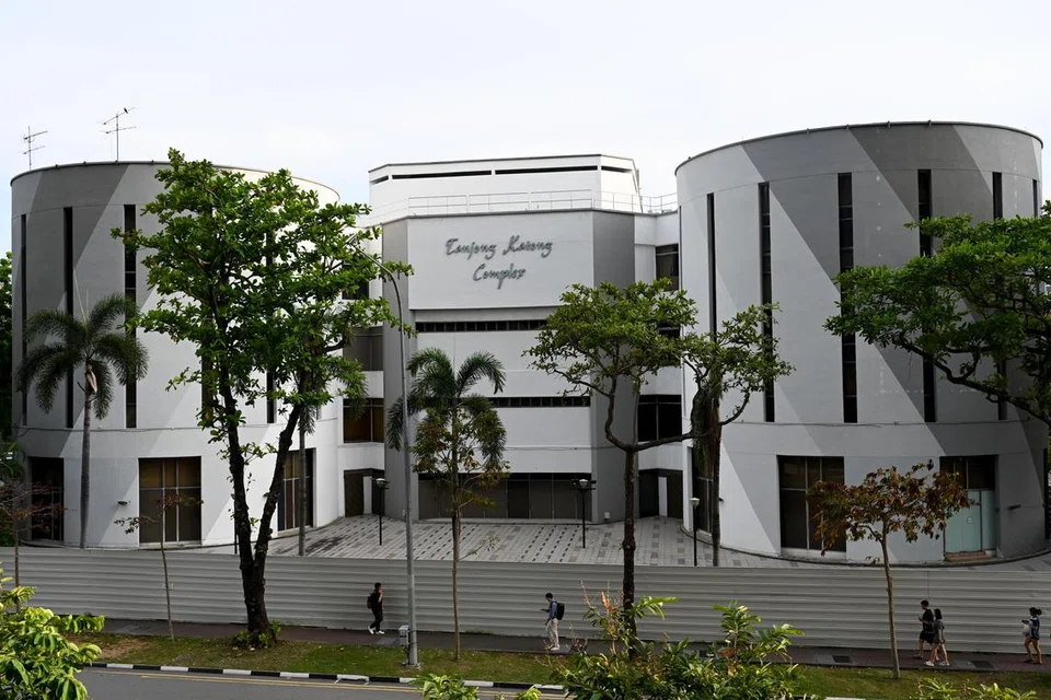 Tanjong Katong Complex telah ditutup sejak Ogos 2023 bagi kerja-kerja peningkatan dan dijangka siap dibina pada separuh pertama 2029. 