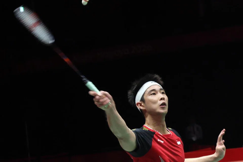 Loh Kean Yew melakar sejarah setelah meraih pingat perak perseorangan lelaki badminton di Sukan Asia Aichi-Nagoya 2026.
