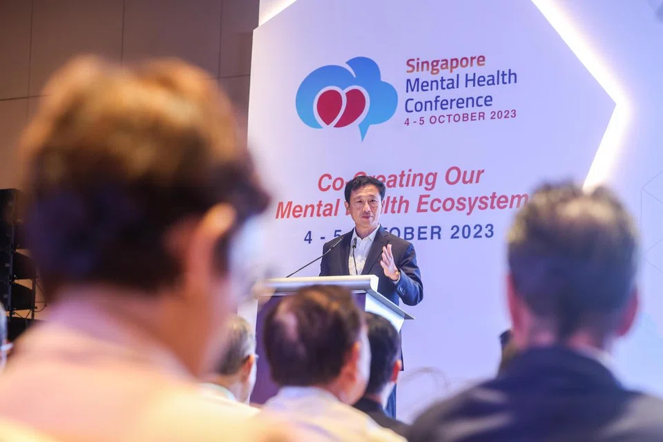 TANGANI ISU KESIHATAN MENTAL: Menteri Kesihatan, Encik Ong Ye Kung, berkata lebih 400 doktor perubatan umum akan dilatih mengurus kesihatan mental dan bekerja rapat bersama Pasukan Intervensi Komuniti dan hospital untuk memenuhi keperluan kesihatan mental pesakit. 