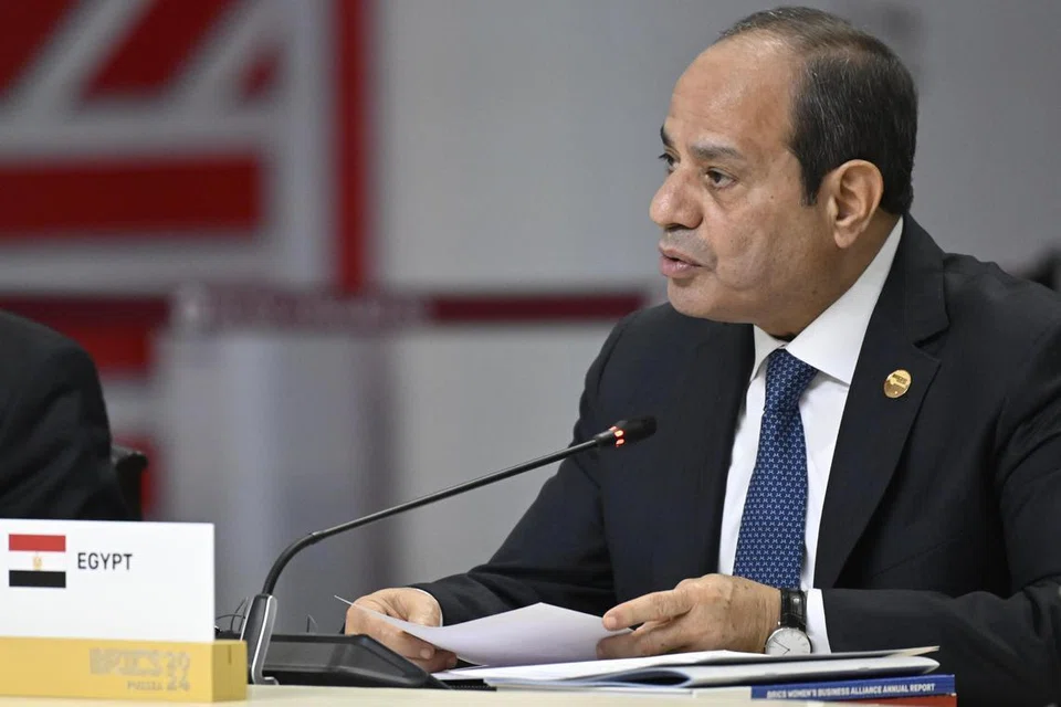 Campur tangan Presiden Mesir, Encik Abdel Fattah al-Sisi (gambar), berlaku ketika Israel terus menggempur Gaza sambil turut menentang Hezbollah di Lebanon dan baru sahaja melancarkan serangan udara ke atas musuh utamanya, Iran.