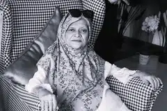 Allahyarhamha Rokiah Mat Shukor, ibu kepada penyanyi Singapura, Iskandar Ismail dan Elfee Ismail, dan juga balu kepada biduan R. Ismail, meningal dunia pada umur 75 tahun.