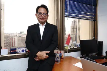 Rakan kongsi pengurusan dan peguam syarikat guaman A Rohim Noor Lila LLP, Encik Abdul Rohim Sarip menjawab antara soalan yang diajukan semasa webinar Berita Harian mengenai pengurusan aset antarabangsa.
