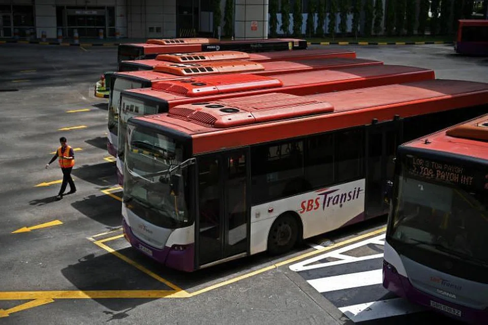 JAGA KEBAJIKAN PEMANDU: SBS Transit telah mendapatkan penginapan sementara di beberapa hotel untuk pemandu bas Malaysia.