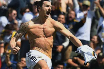 TIDAK UBAH KEPUTUSAN: Zlatan Ibrahimovic umumkan yang dirinya tidak akan mengubah keputusan mengenai penyertaannya dalam pasukan nasional di Piala Dunia di Russia yang akan datang. - Foto AFP