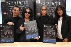 SINGAPURA DI HATI: Kumpulan Search yang terdiri daripada (dari kiri) Hillary Ang, Datuk Amy Search, Nasir Daud dan Man Kidal akur akan keistimewaan Singapura di mana beberapa lagu hit dirakam di Lion Studios yang bertempat di Commonwealth Drive.