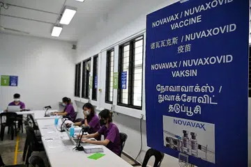 BUKAN MRNA: Vaksin Novavax merupakan vaksin berasaskan protein, atau unit kecil protein. - Foto BH oleh KUA CHEE SIONG