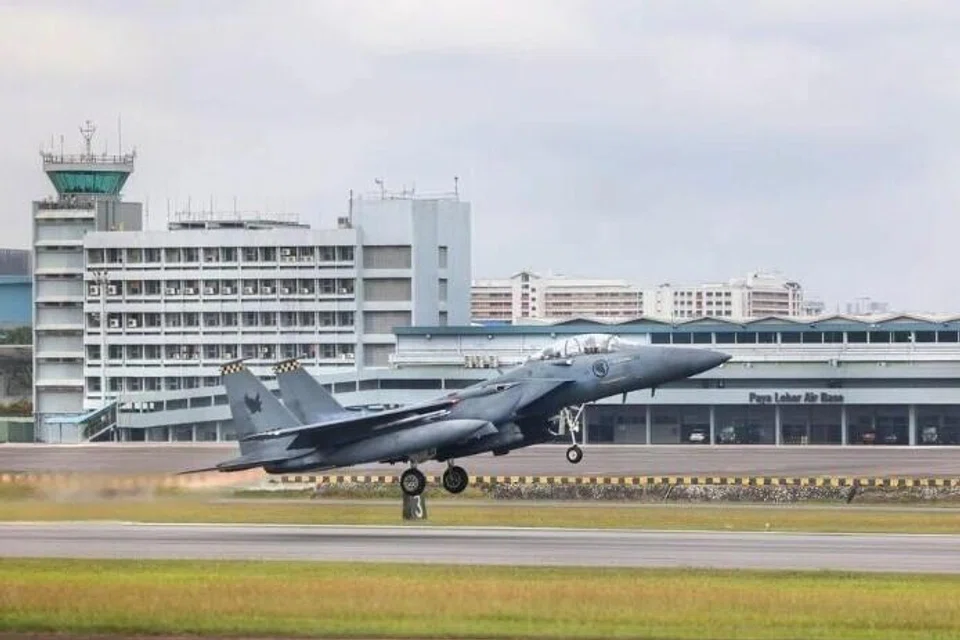 Anggota NSF, ancaman bom palsu, Pangkalan Udara Paya Lebar