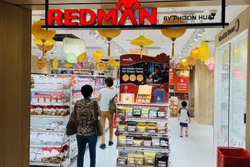 Cawangan RedMan di Parkway Parade merupakan salah sebuah cawangan yang boleh dikunjungi bagi mendapatkan diskaun 15 peratus bagi pembelian secara pukal, atau karton.