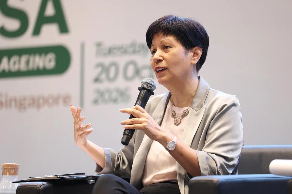 Menteri di Jabatan Perdana Menteri, Cik Indranee Rajah, berkata berkata hidup sihat dan bermakna penting dalam usia emas.