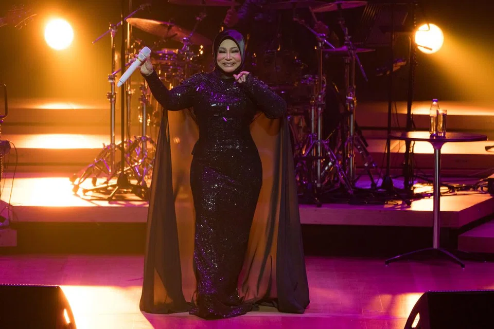 HARGAI PERJALANAN SENI: Di sebalik segala jerih payah, Ramlah Ram menghargai setiap detik kerjaya seninya.