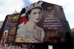 Queen Elizabeth II: Her Life in Style, Queen Elizabeth