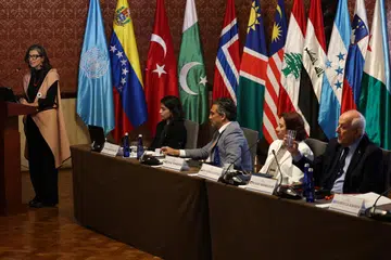 Cik Francesca Albanese;  Varsha Gandikota-Nellutla; Zane Dangor;  Cik Rosa Yolanda Villavicencio, Encik Riyad Mansour