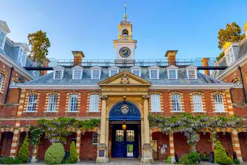 BAKAL DIBUKA: Wellington College ini terletak di Berkshire, England. Wellington College bakal dibuka di Jakarta pada September 2024. Ia akan terletak berhampiran hab komersial dan kediaman Pondok Indah di Jakarta Selatan.