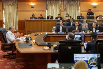 Timbalan Perdana Menteri Malaysia, Datuk Seri Dr Ahmad Zahid Hamidi (kiri), ketika mempengerusikan Mesyuarat Jawatankuasa Kabinet Mengenai Keselamatan dan Kesesakan Jalan Raya di Putrajaya.