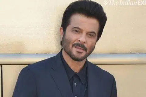 SIKAP POSITIF: Pelakon Bollywood, Anil Kapoor, pernah dipandang rendah pada permulaan kerjayanya kerana kurang penampilan dan personaliti. Maka itu, beliau memastikan supaya dirinya kekal cergas agar kelihatan segak dan tampan walaupun sudah berusia 66 tahun.