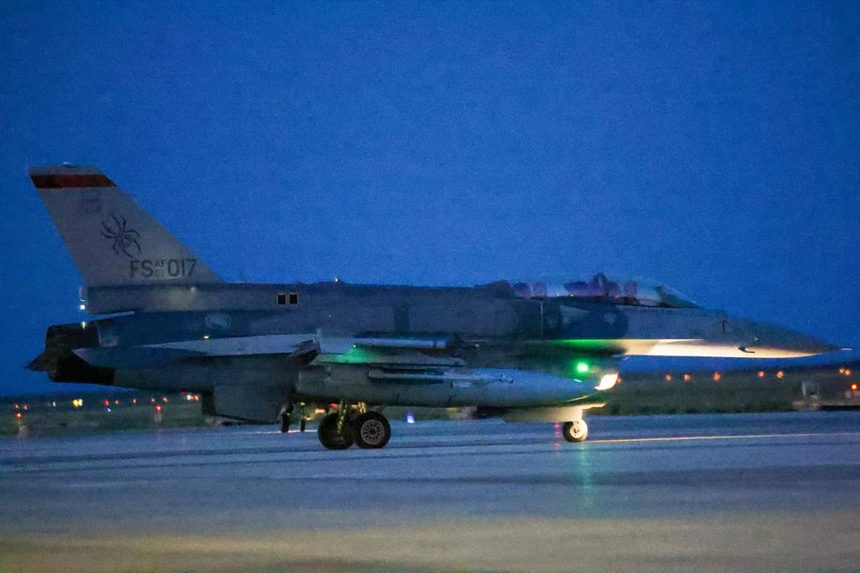 Fighting Sabre, saf, mhafb