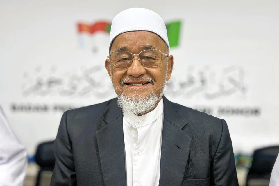 PAS, PN, perikatan nasional, johor, PAS Johor Perikatan Nasional, peralihan kepimpinan PN, Ahmad Samsuri Pengerusi PN, kematangan politik PN, sokongan PAS Johor, kepimpinan baharu PN, berita politik Malaysia, gabungan pembangkang Malaysia